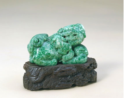 清宫遗存：揭秘故宫博物馆收藏的绝世翡翠