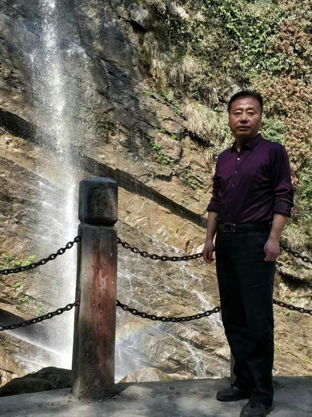 当代翰墨名家郭岗献礼建党100周年