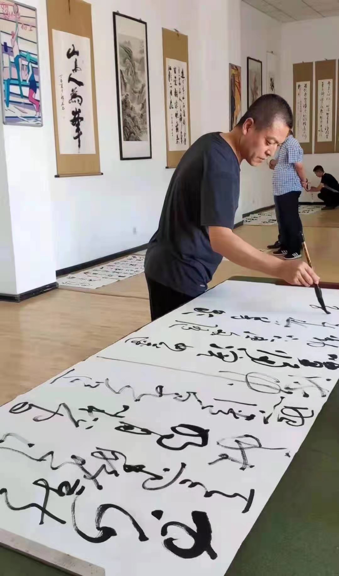 当代翰墨名家胡小炜献礼建党100周年