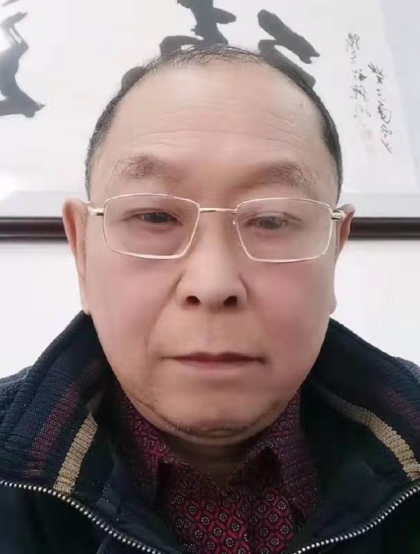 著名收藏艺术家徐殿成