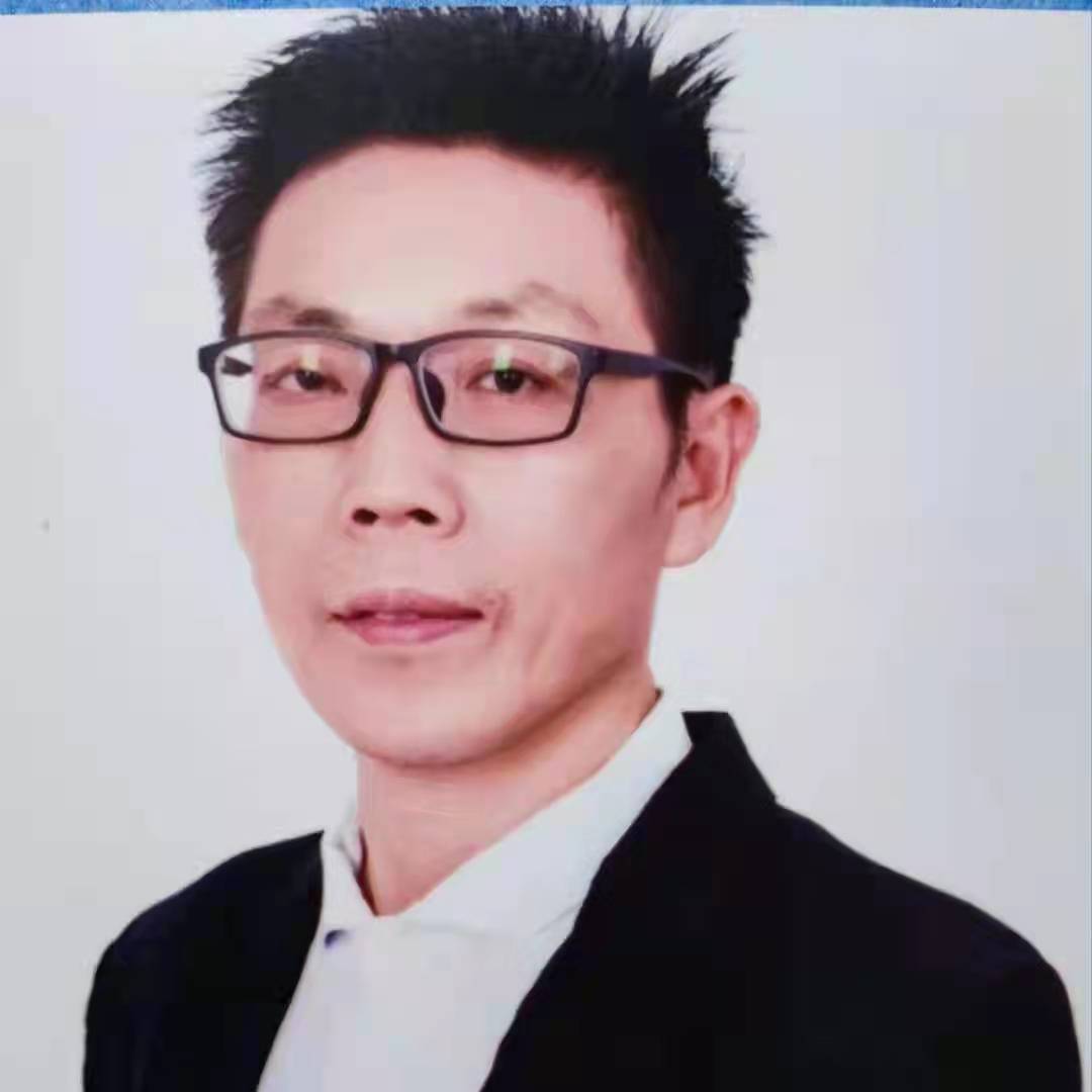 著名收藏艺术家余子飞